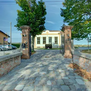 *** Pensión Resilienza Italia